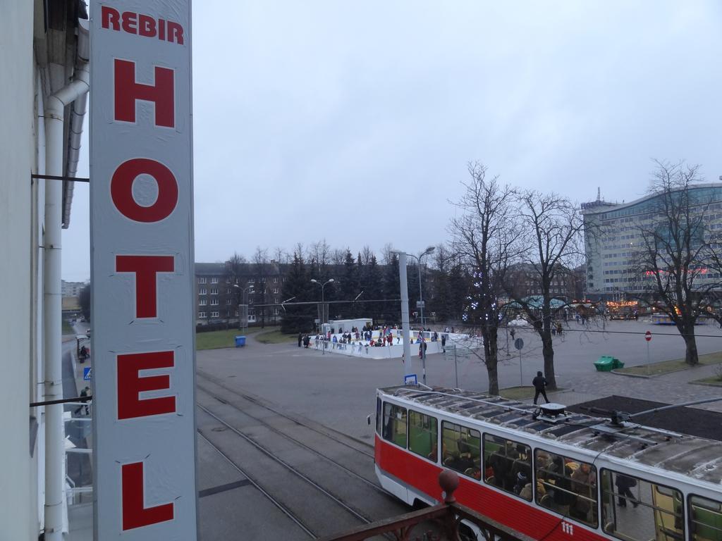 Hotel Rebir Daugavpils Buitenkant foto