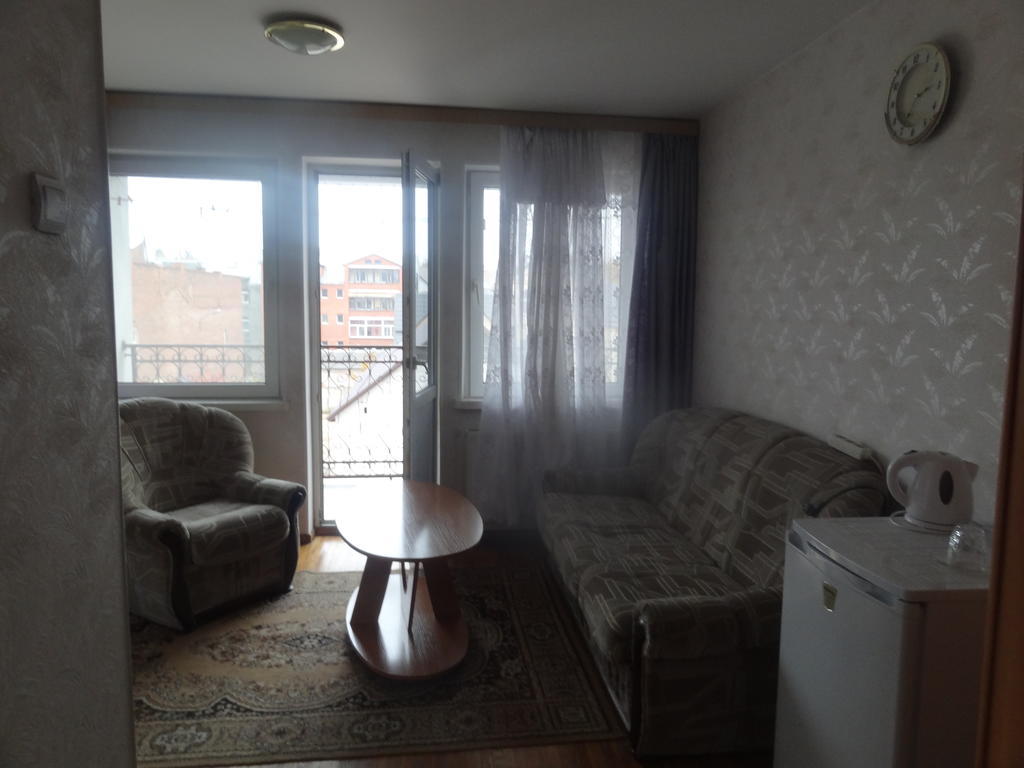 Hotel Rebir Daugavpils Kamer foto