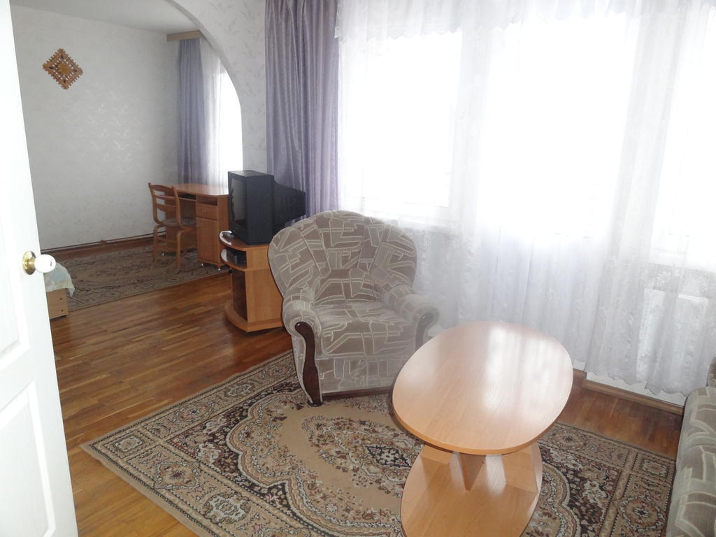 Hotel Rebir Daugavpils Kamer foto