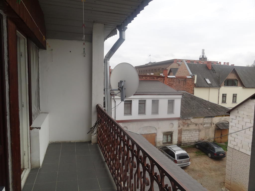 Hotel Rebir Daugavpils Buitenkant foto