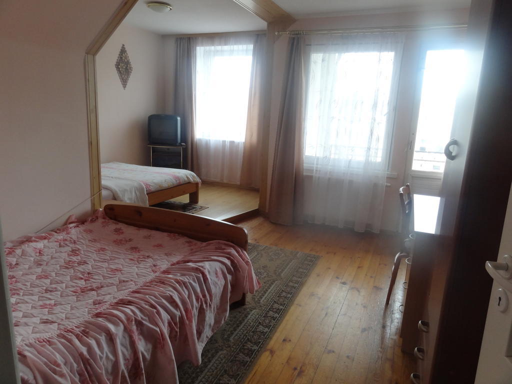 Hotel Rebir Daugavpils Buitenkant foto