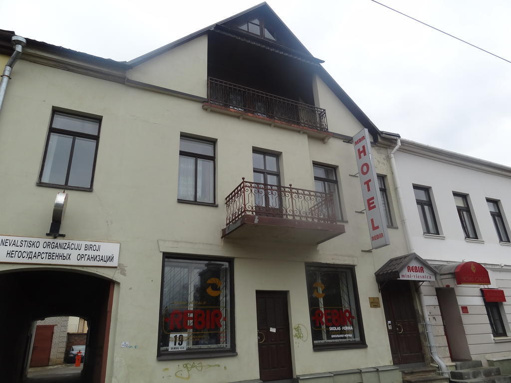 Hotel Rebir Daugavpils Buitenkant foto